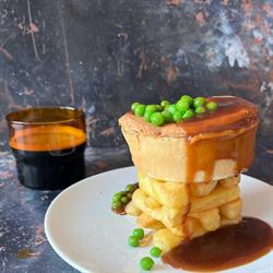 Chunk Steak & Kidney Pie Pie 247g